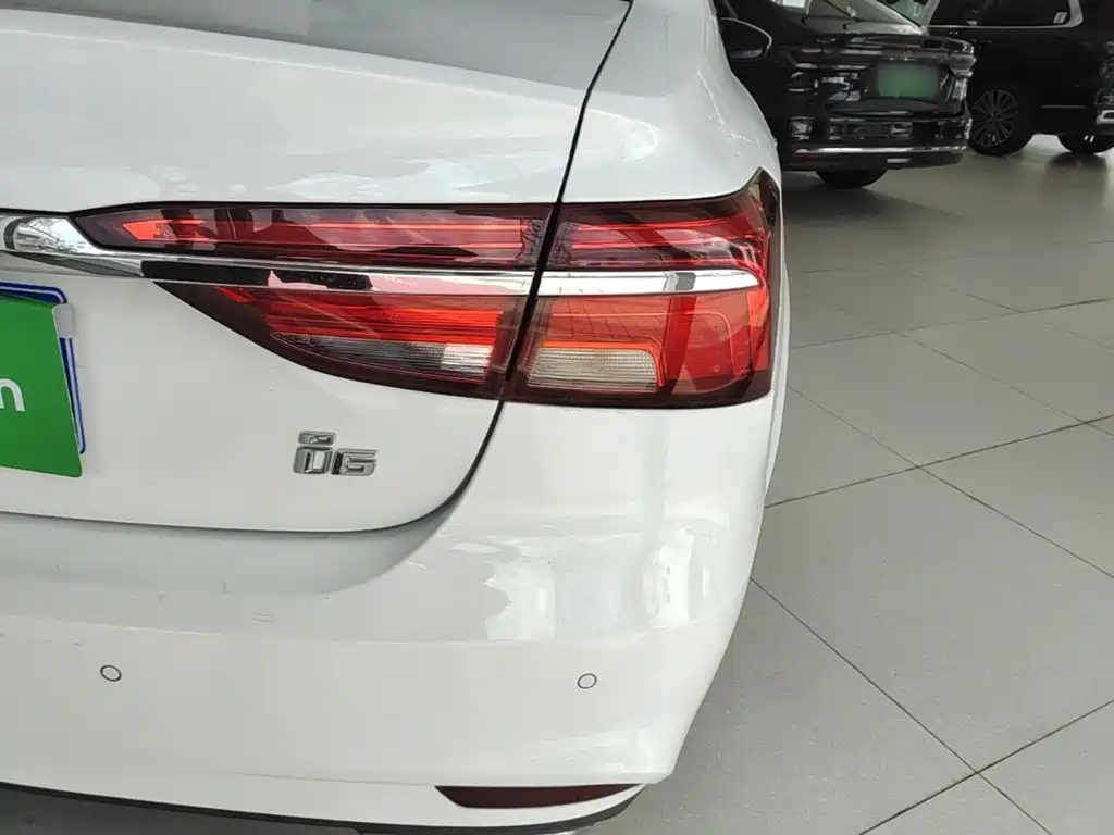 Roewe i6 Classic 2022 — фото 8