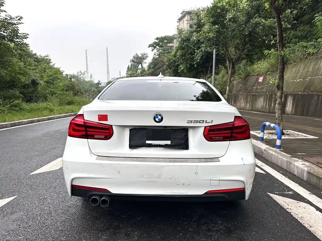 BMW 3 Series 2017 — фото 12