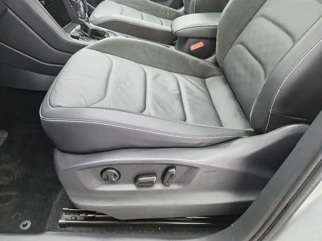 Volkswagen Tiguan L 2019 — фото 20