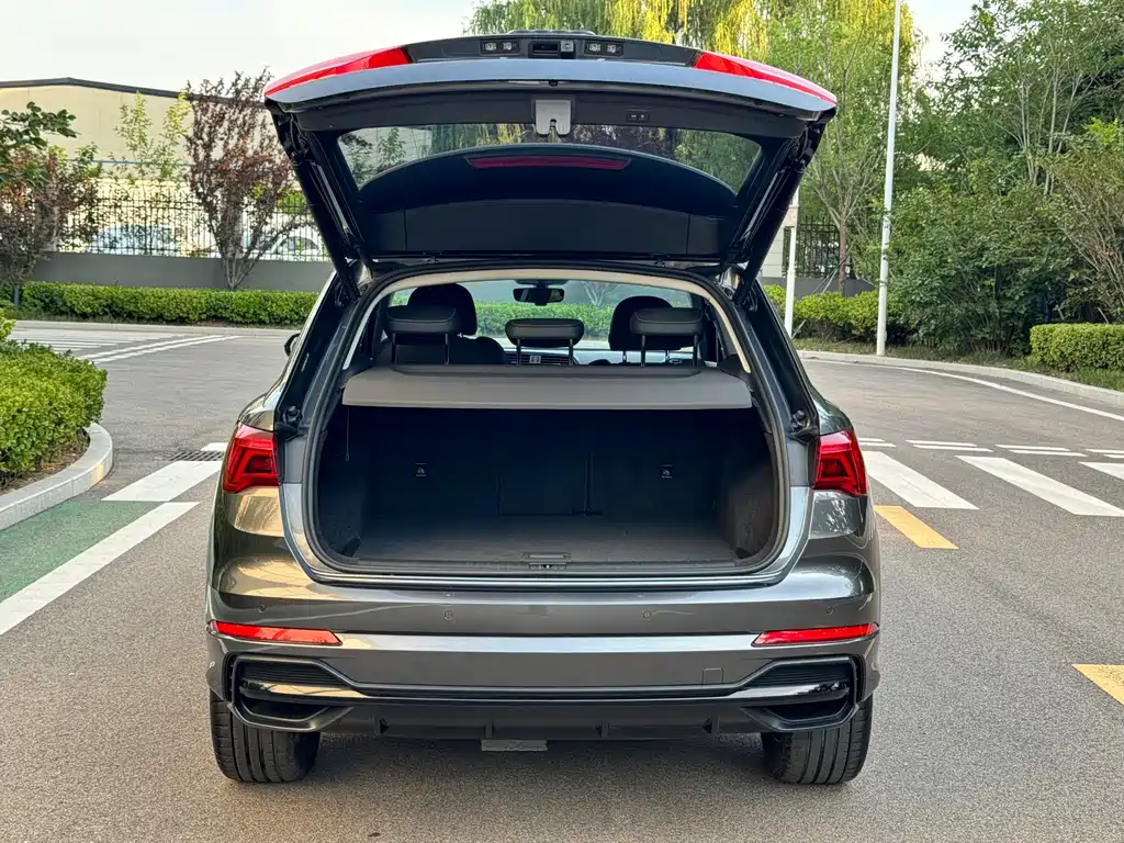 Audi Q3 2023 — фото 17
