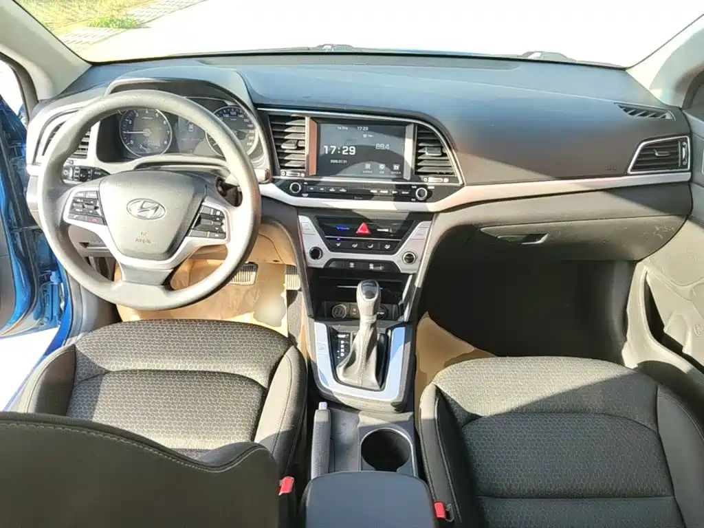 Hyundai Celesta 2016 — фото 10
