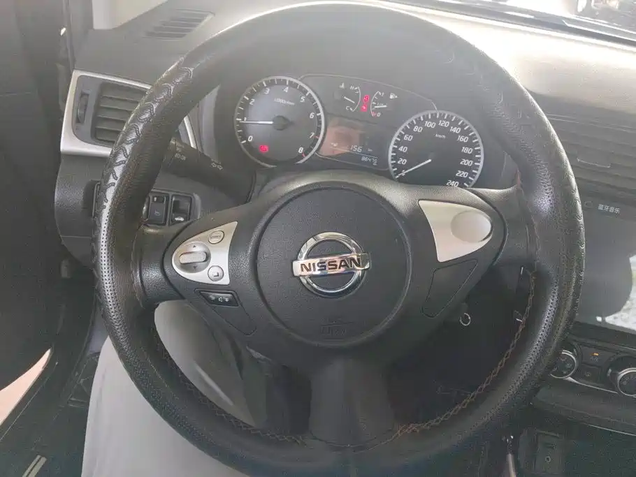 Nissan Sylphy 2016 — фото 15