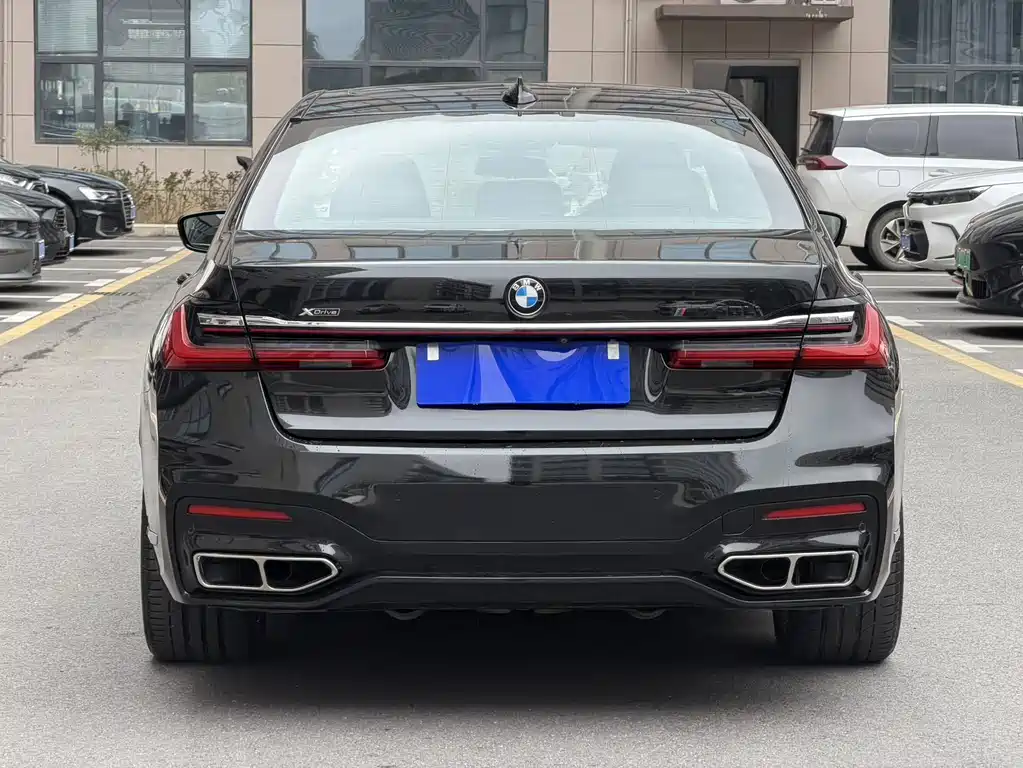 BMW 7 Series 2018 — фото 4