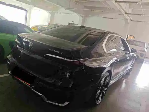 BMW 7 Series 2025