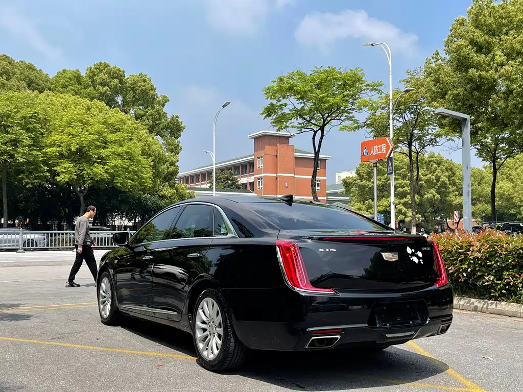 Cadillac XTS 2018 — фото 6