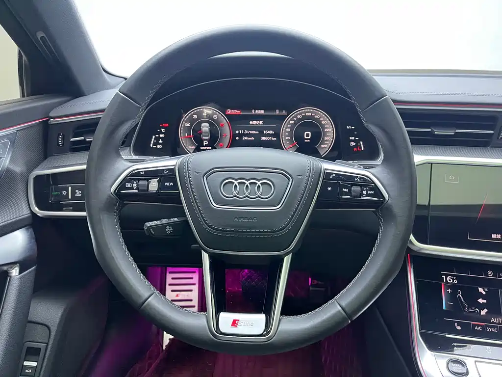 Audi A6L 2024 — фото 12