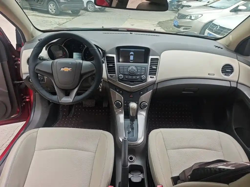 Chevrolet Cruze 2015 — фото 10