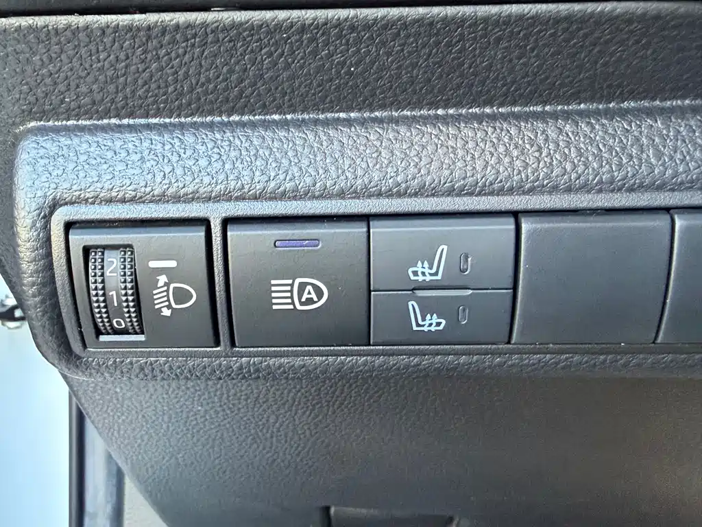 Toyota Corolla 2022 — фото 13