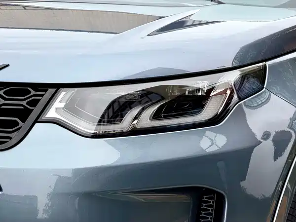 Land Rover Discovery Sport 2021