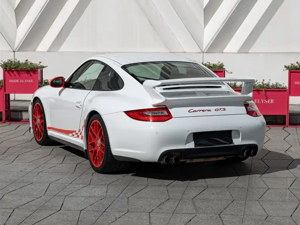 Porsche 911 2012 — фото 6