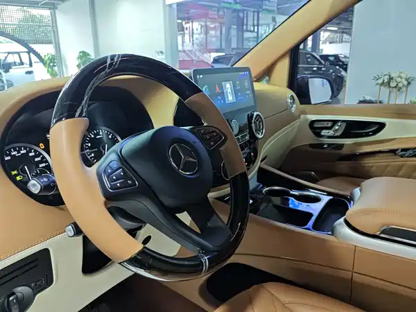 Mercedes-Benz Vito 2024