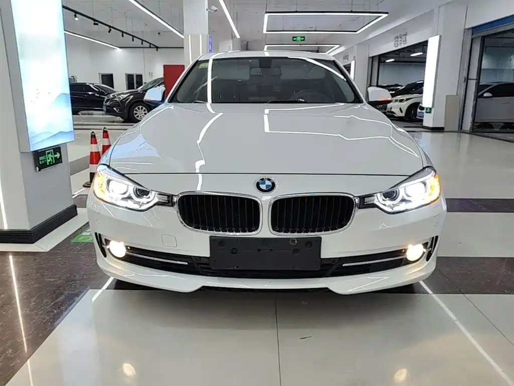 BMW 3 Series 2015 — фото 3