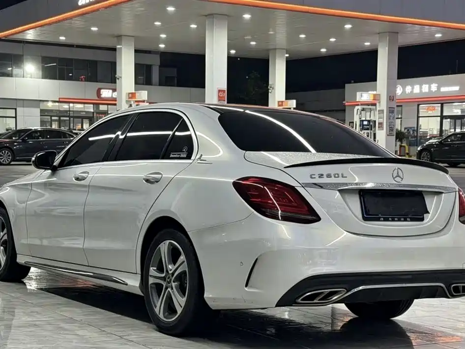 Mercedes-Benz C-Class 2020