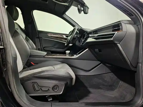 Audi A6L 2021