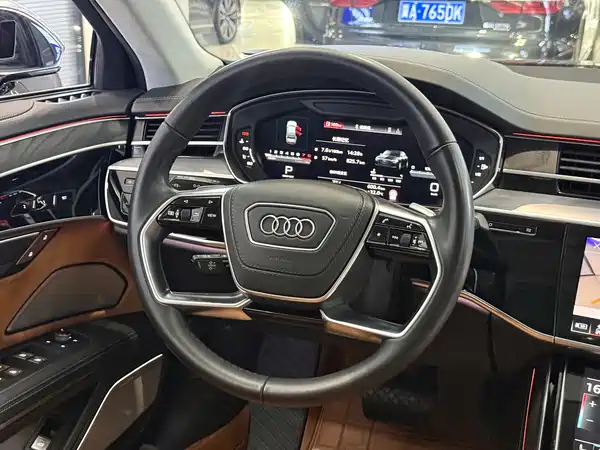 Audi A8 2022