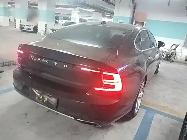 Volvo S90 2017