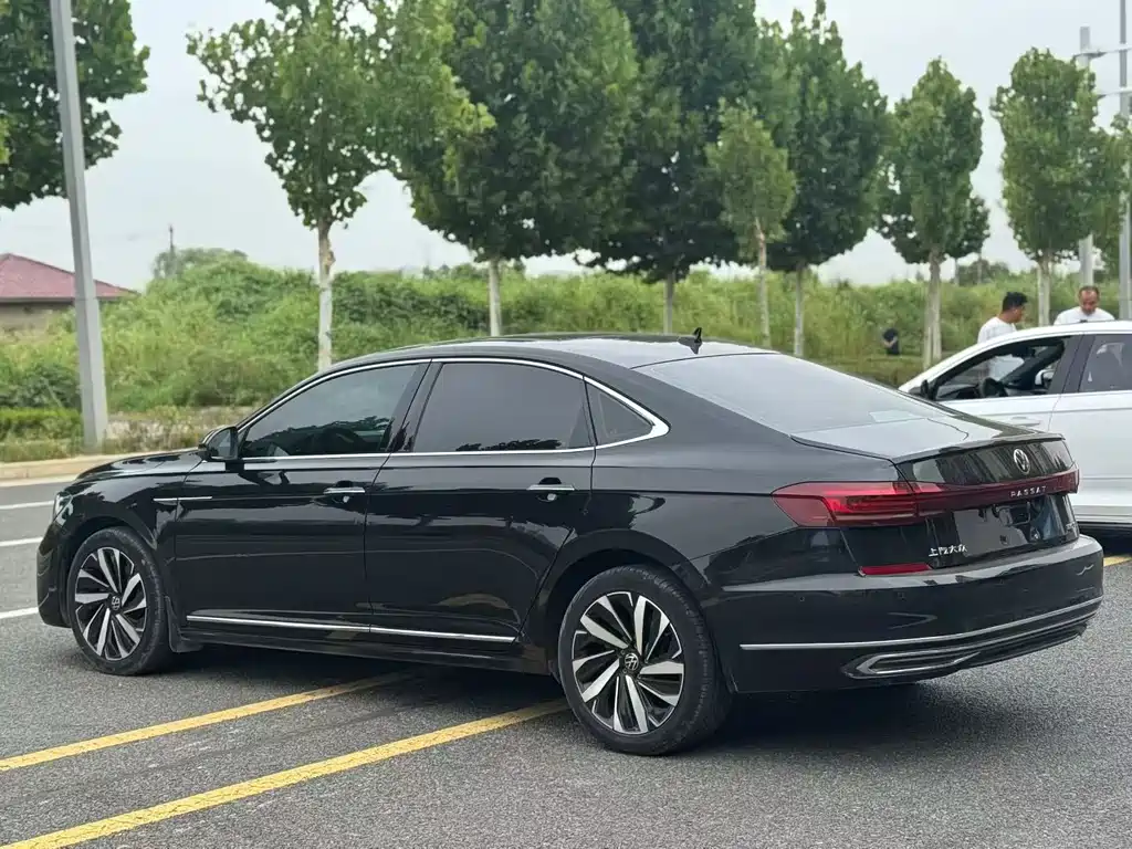 Volkswagen Passat 2021