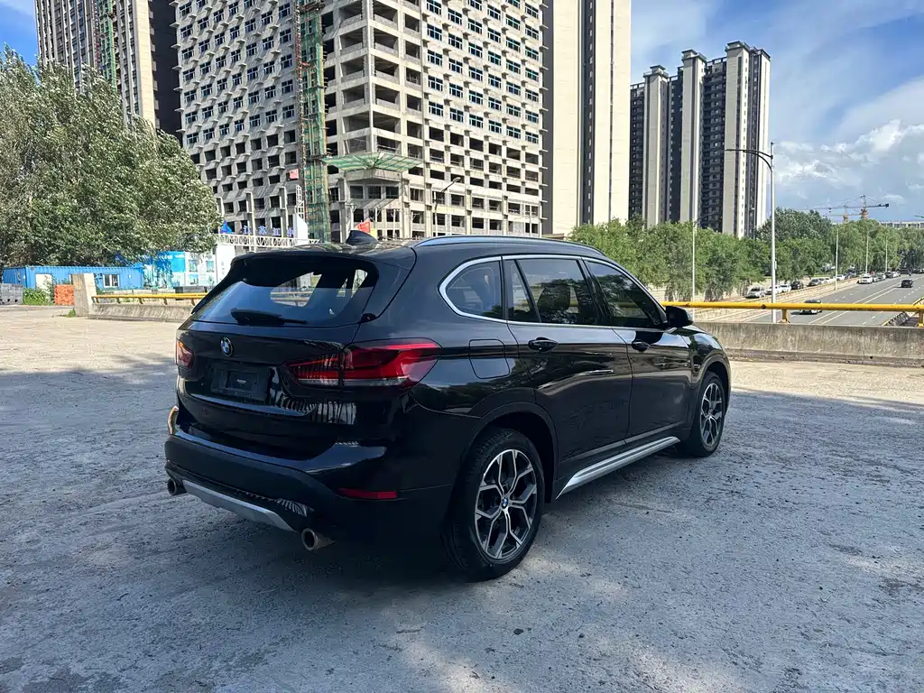 BMW X1 2022 — фото 9