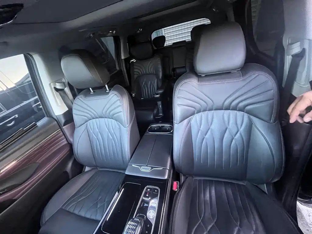 GAC Motor Trumpchi M8 2023 — фото 14