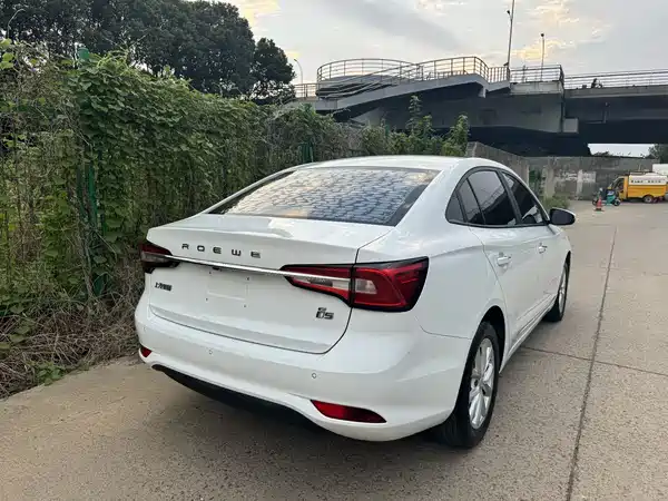 Roewe i5 2020