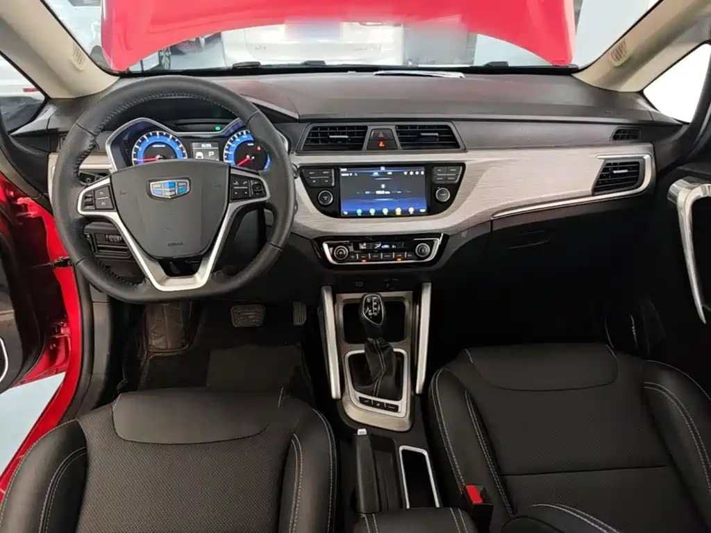 Geely Vision X3 2019 — фото 10