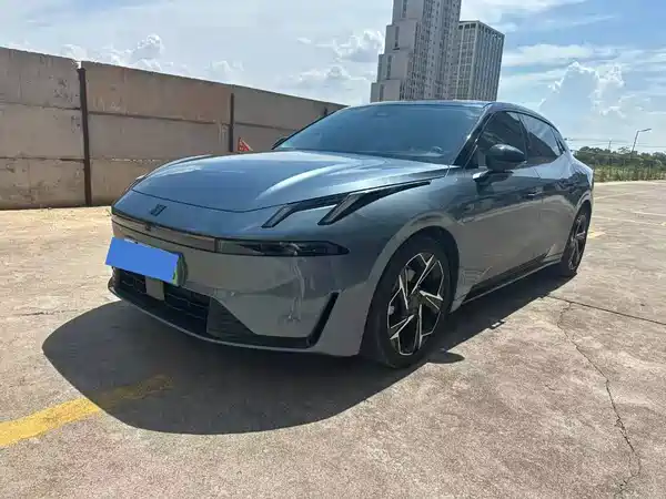 Lynk & Co 07 EM-P 2024