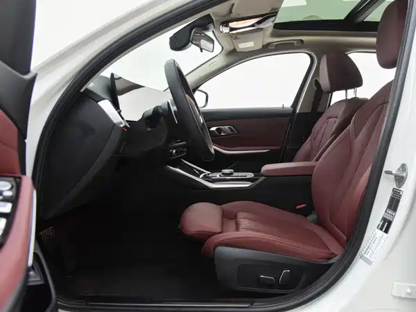 BMW 3 Series 2024