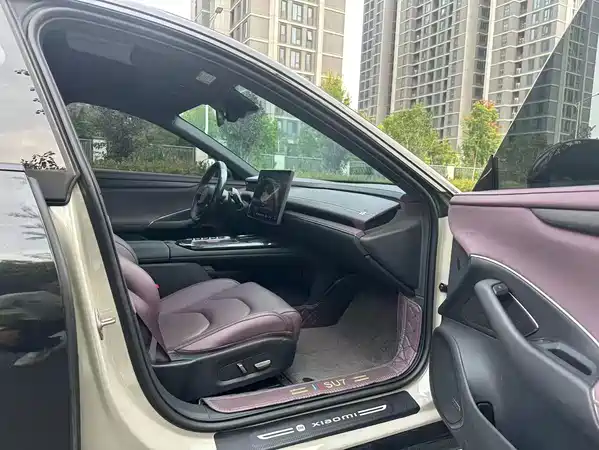 Xiaomi SU7 2025