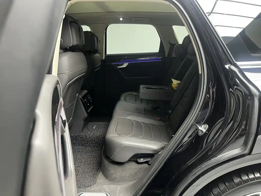 Volkswagen Touareg 2019 — фото 13