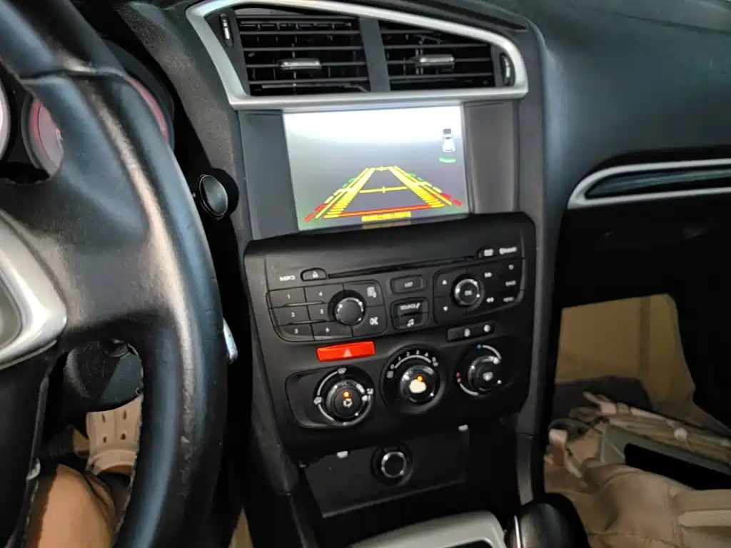 Citroën C4L 2015 — фото 13