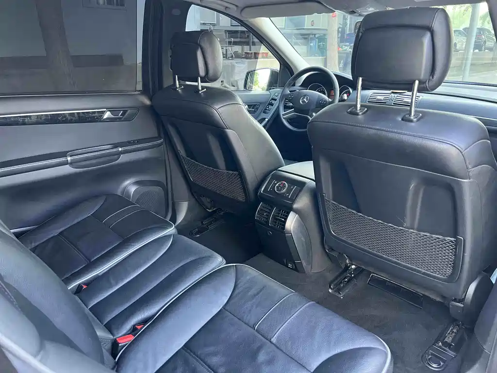 Mercedes-Benz R-Class 2016 — фото 19