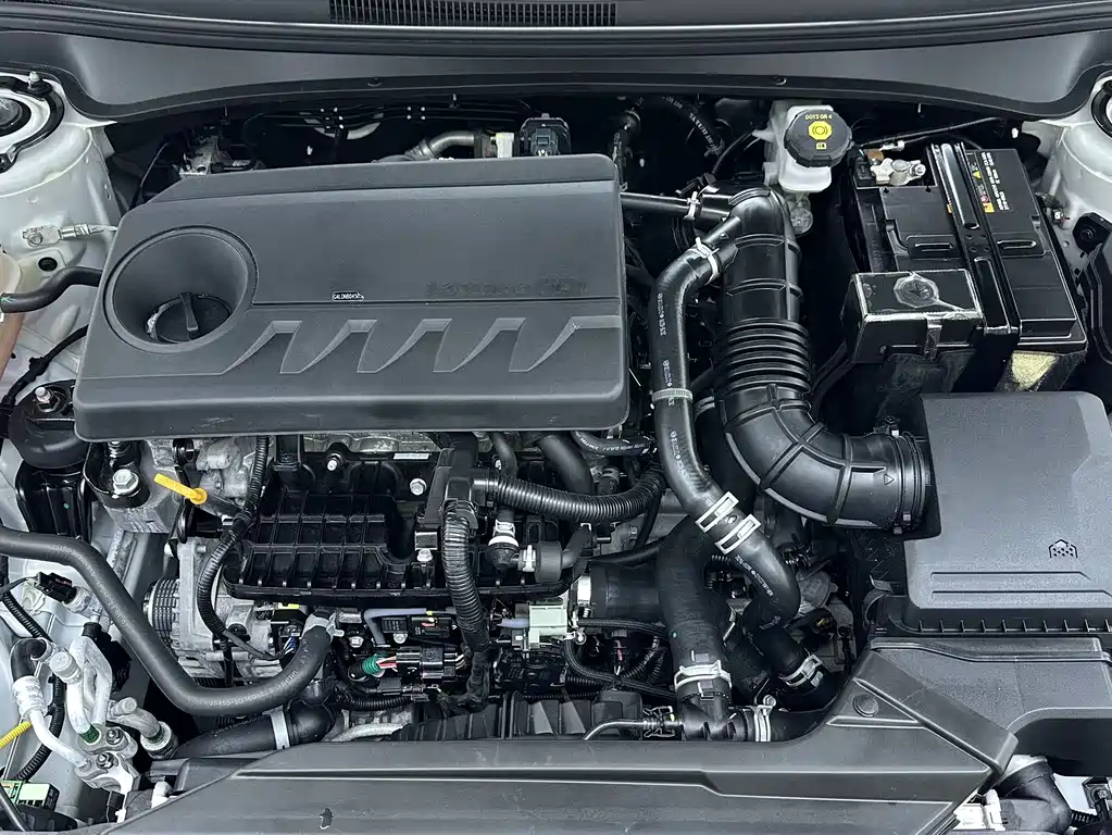 Hyundai Elantra 2023 — фото 20