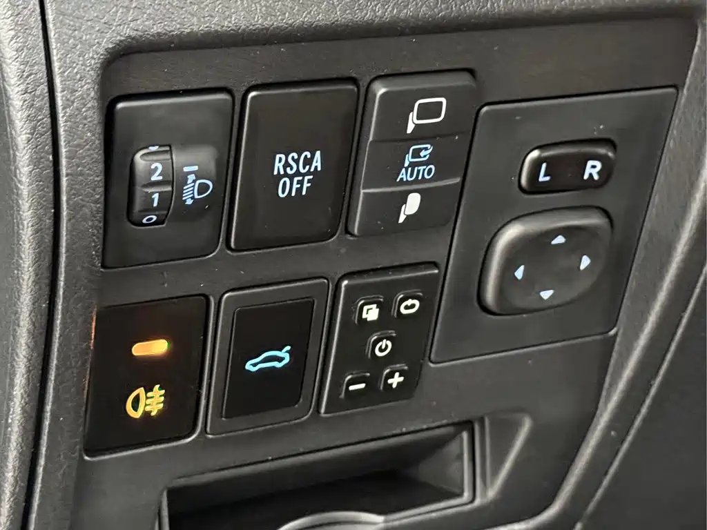 Toyota Land Cruiser 2018 — фото 5