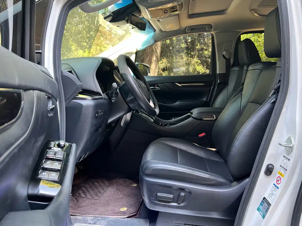 Toyota Vellfire 2020 — фото 9