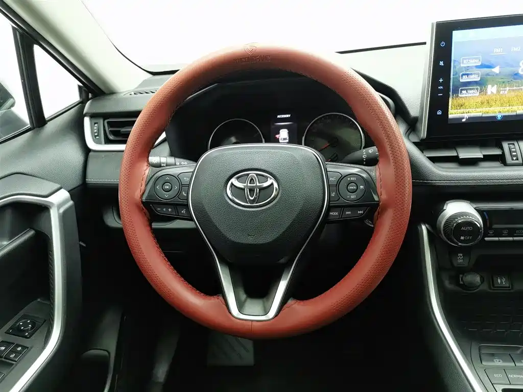 Toyota Wildlander 2021 — фото 11