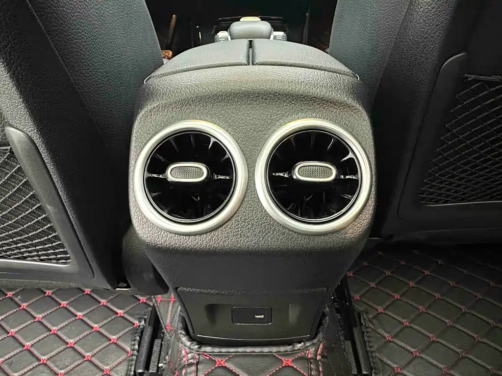 Mercedes-Benz A-Class 2022 — фото 12