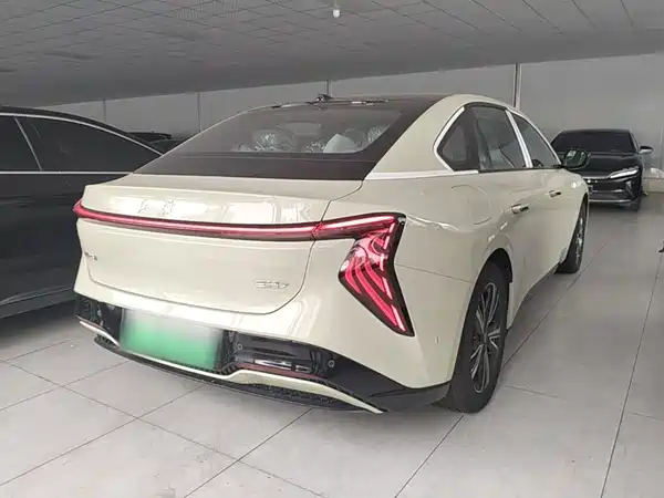 Hongqi EH7 2026