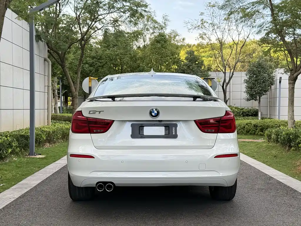 BMW 3 Series GT 2018 — фото 5