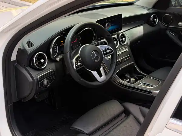 Mercedes-Benz C-Class 2019