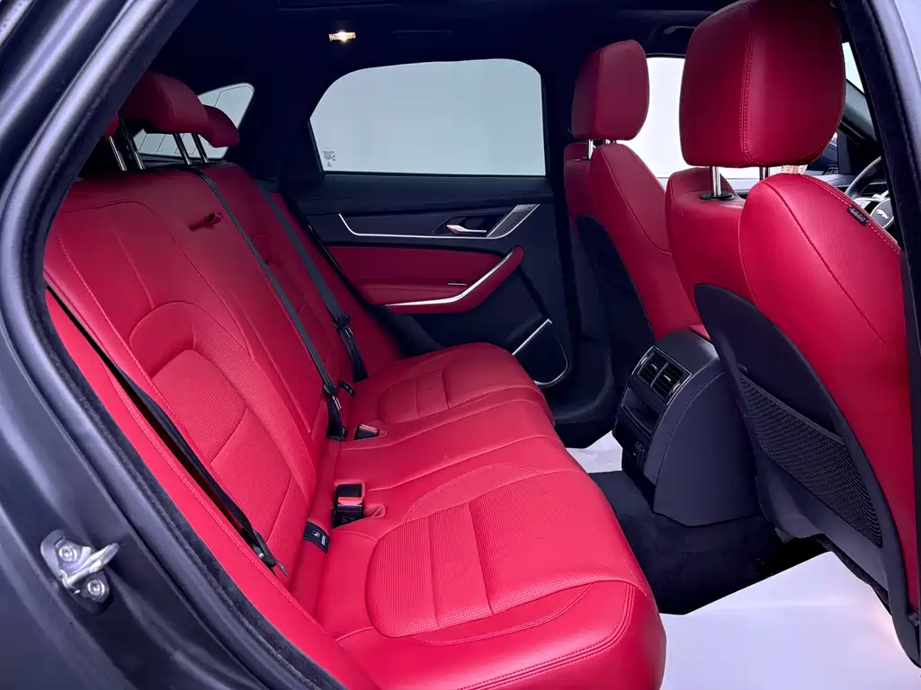 Jaguar F-PACE 2023 — фото 23