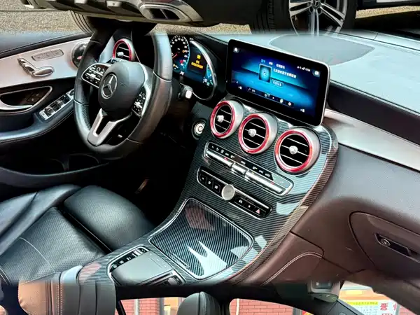 Mercedes-Benz GLC 2021