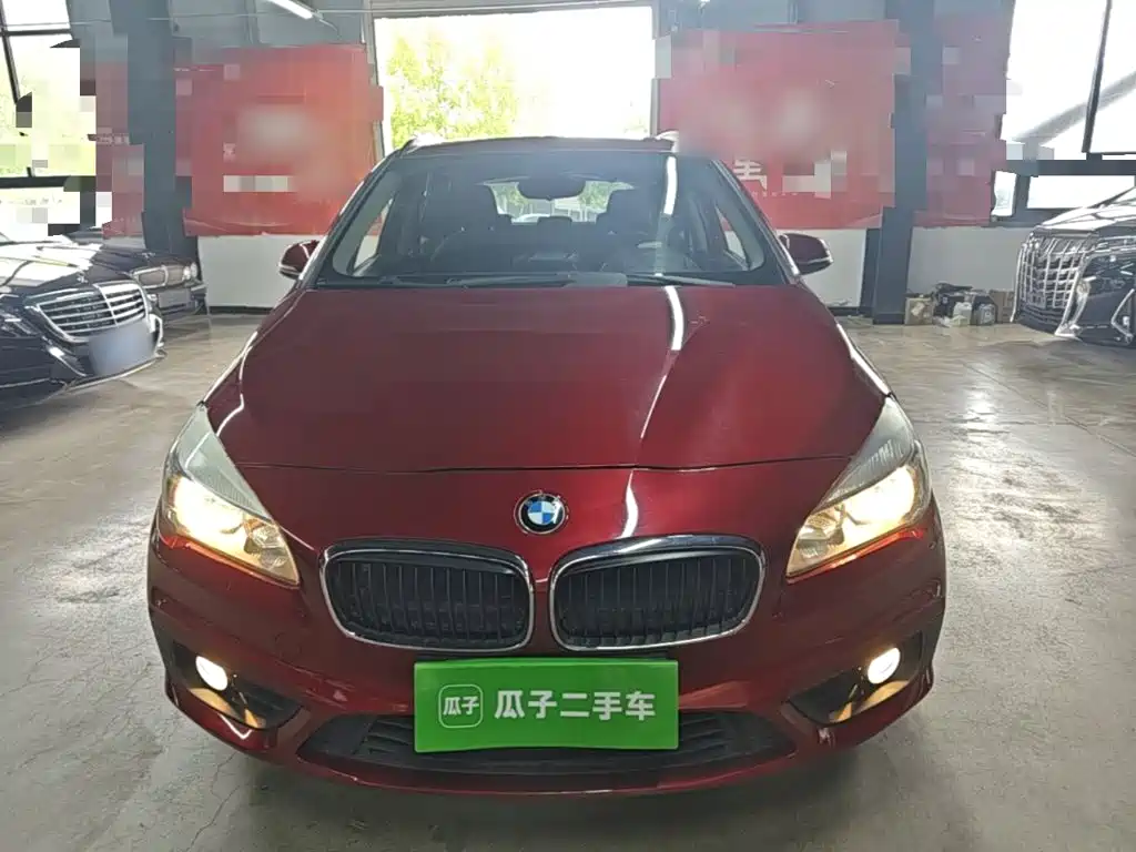 BMW 2 Series Wagon 2015 — фото 3