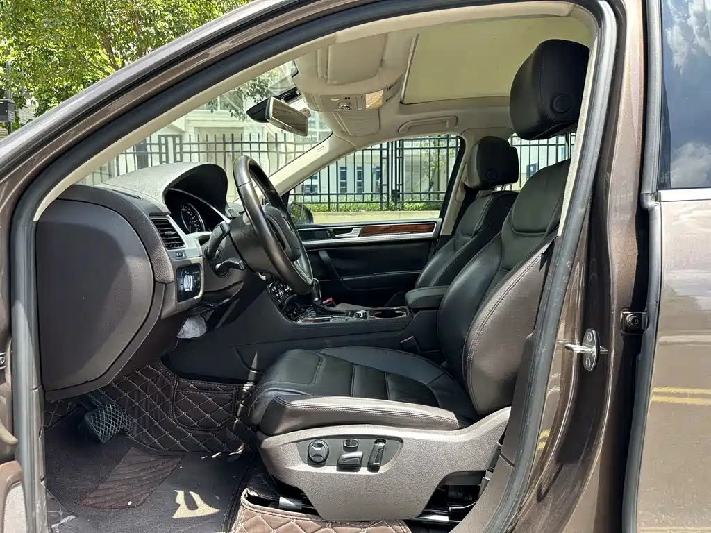 Volkswagen Touareg 2014