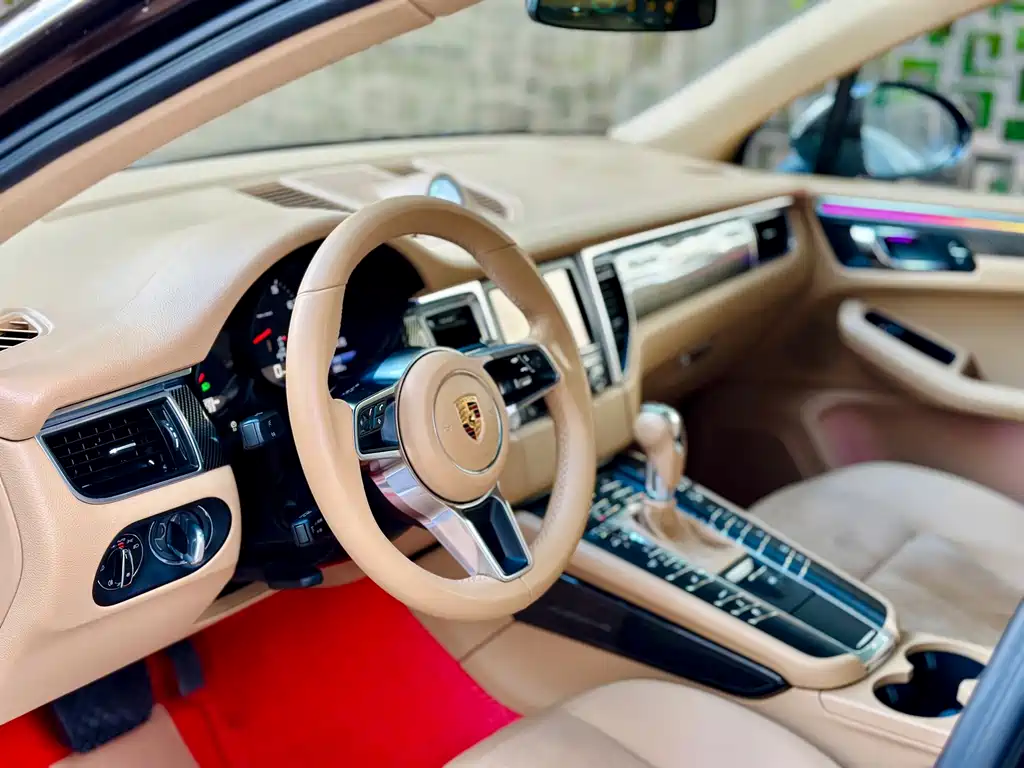 Porsche Macan 2016 — фото 9