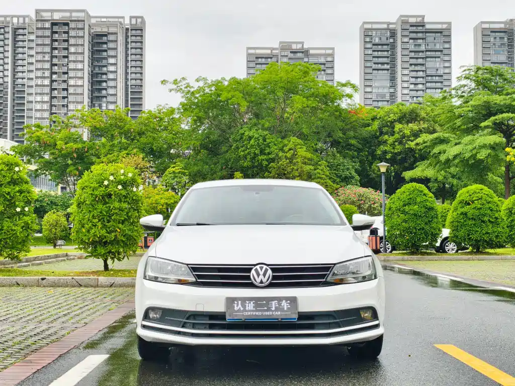Volkswagen Sagitar 2019
