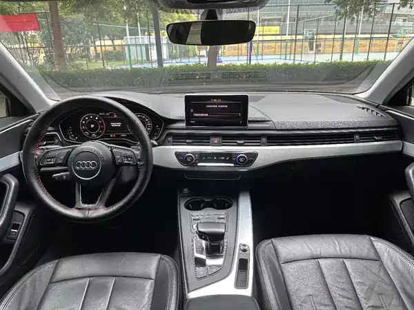 Audi A4L 2020