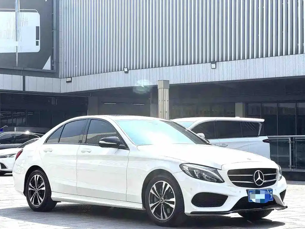 Mercedes-Benz C-Class 2018 — фото 3