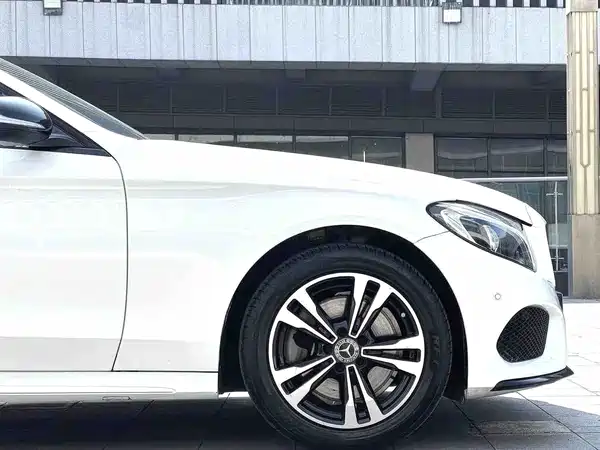 Mercedes-Benz C-Class 2018