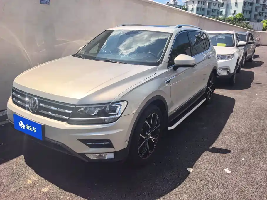 Volkswagen Tiguan L 2019 — фото 1