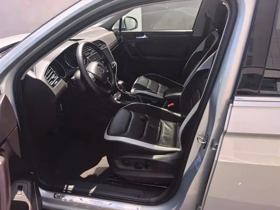 Volkswagen Tiguan L 2019 — фото 9